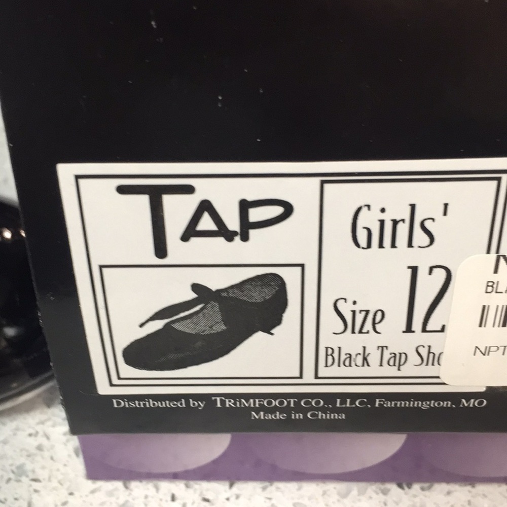 Dance Class “Tap Shoes” - girls size 12 - Picture 6 of 8
